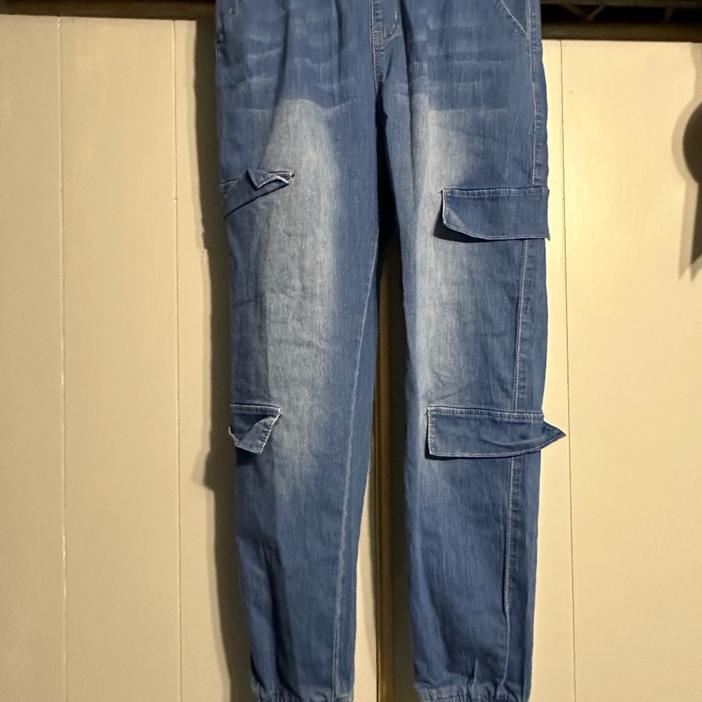 Blue Ankle Cropped Distressed Jeans